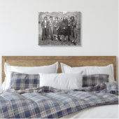 Meisjes Met Geweren, 1925 Canvas Afdruk (Insitu (Slaapkamer))