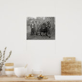 Meisjes Met Geweren, 1925. Oude Foto Poster (Keuken)
