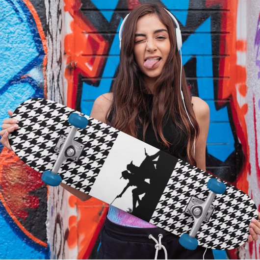 MEISJES MET PISTOLEN PERSOONLIJK SKATEBOARD