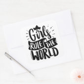 meisjes nemen de wereldsticker over vierkante sticker (Envelop)