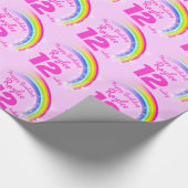 Meisjes noemen de leeftijd van de regenboogverjaar cadeaupapier (Hoek)