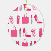 Meisjes ontwerpen keramisch ornament (Links)