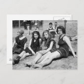 Meisjes op de strand, begin jaren 1900 briefkaart (Voorkant / Achterkant)