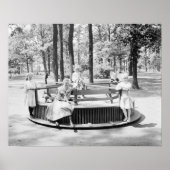 Meisjes op Merry-Go-Round, 1910.  foto Poster (Voorkant)