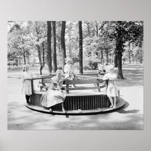 Meisjes op Merry-Go-Round, 1910.  foto Poster (Voorkant)