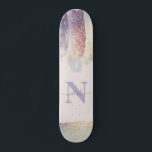 Meisjes paarse roze glitter sparkle initiaal name persoonlijk skateboard<br><div class="desc">Meisjes paarse roze glitter sparkle initiaal gepersonaliseerde naam cornhole. Mooie illustratie van de waterverf,  een ideale verjaardag of kerstcadeau. Perfecte lift voor je vriendin of familielid.</div>
