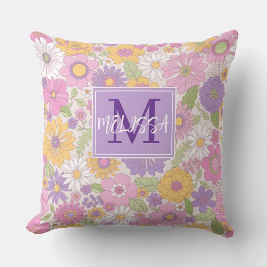 Meisjes Retro Bloemige Monogram Script Naam Accent Kussen (Voorkant)