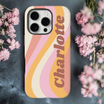 Meisjes Retro  Wave Persoonlijke naam iPhone 16 Pro Hoesje<br><div class="desc">Girly Retro Wave Personalized Name iPhone 16 Pro Phone Cases is voorzien van een retro golf in de kleuren roze, sinaasappel en wit met uw persoonlijke naam in een stijlvol, trendy script met accenten. Personaliseer door de tekst in het bijgeleverde tekstvak te bewerken. Perfect voor verjaardagen, kerst, Moederdag, baby showers,...</div>