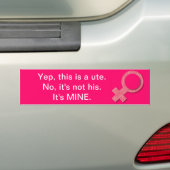 Meisjes rijden ook op ons af! bumpersticker (Op auto)