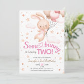 Meisjes Sommige Konijntje is TWEE! Bunny 2e Verjaa Kaart (Staand voorkant)