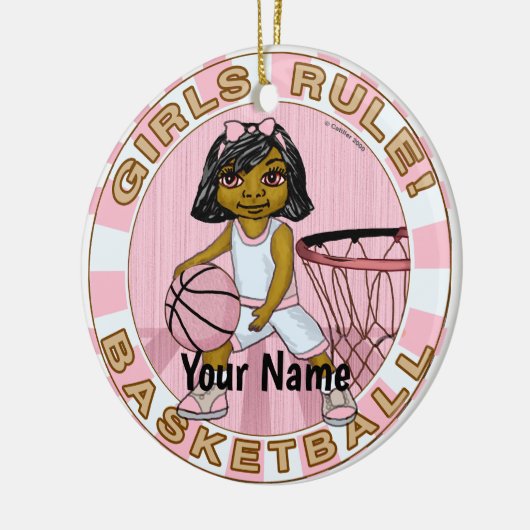 Meisjes spelen basketbal keramisch ornament (Links)