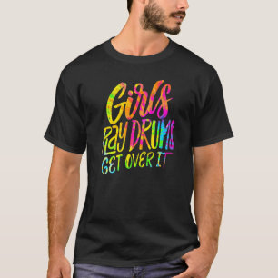 Meisjes spelen drums over het onderste stuk t-shirt
