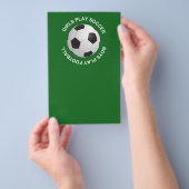 Meisjes spelen voetbal, jongens spelen football flyer (Hand)