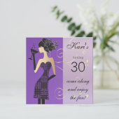 Meisjes verjaardag of vrijgezellenfeest in paars kaart (Staand voorkant)