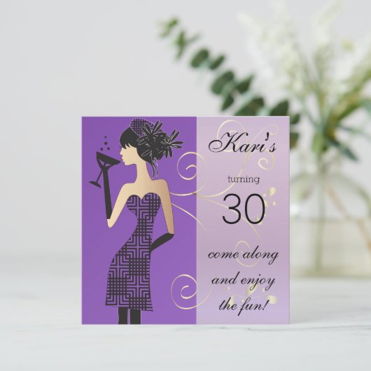 Meisjes verjaardag of vrijgezellenfeest in paars kaart (Staand voorkant)