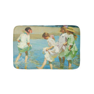 Meisjes Wandelen in Water aan de Kust Badmat