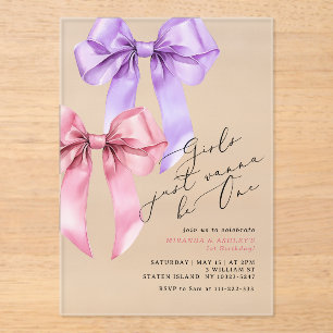 Meisjes willen gewoon een tweeling zijn 1e verjaar acryl uitnodigingen