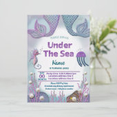 Meisjes zeemeermin onder het zee kaart (Staand voorkant)