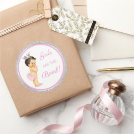 Meisjes zijn de bom! Badcadeau enz. Roze Zilver Ronde Sticker