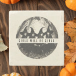 "Meisjes zullen meisjes zijn | Halloween met een h Stenen Onderzetter<br><div class="desc">Bescherm je oppervlakken met een vleugje magie met dit stenen onderzetter "Girls Will Be Girls"! Met een grillig ontwerp van vier heksen en het krachtige citaat "Girls Will Be Girls", is dit duurzame stenen onderzetter ideaal om een spookachtig maar stijlvol element toe te voegen aan uw interieur. Ideaal voor Halloweenfeesten...</div>