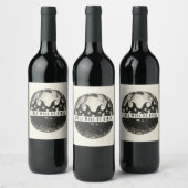 Meisjes zullen meisjes zijn met een heksenthema op wijn etiket (Flessen)