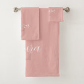 Meisjes zwart roze monogram met naam op maat bad handdoek (Insitu)