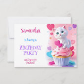 Meisjesachtig Cute Witte Kitten en Cupcake Verjaar Kaart (Voorkant)