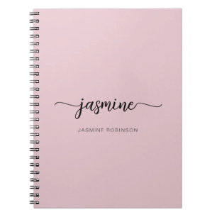 Meisjesachtige Blush Roze Moderne Script Monogram  Notitieboek