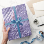 Meisjesachtige glamour paarse glittersstrepen verj cadeaupapier<br><div class="desc">Meisjesachtige glamour paarse glittersstrepen verjaardag</div>