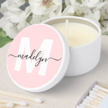 Meisjesachtige Roze Monogramnaam Met Blozen