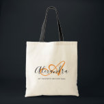 Meisjesachtige Saffraan Oranje Elegante Script Naa Tote Bag<br><div class="desc">Personaliseer uw mooie, met monogram beletterde witte boodschappentas! De onderstaande tekst kan worden aangepast aan uw gewenste zin of zelfs uw volledige naam; u kunt deze ook verwijderen als u dat wilt. Als u hulp nodig heeft, neem dan contact met ons op via belytaliarecipes@gmail.com, en we helpen u graag verder....</div>