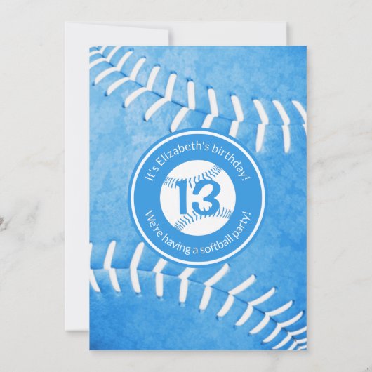 meisjesblauwe softball verjaardag of teamparty kaart (Achterkant)