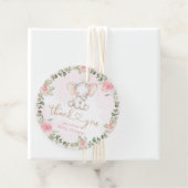 Meisjeseucalyptusroze olifant baby shower bedankjes labels (In situ)