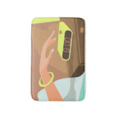 Meisjeshand die de alarmklok aandrukt badmat (Voorkant Verticaal)