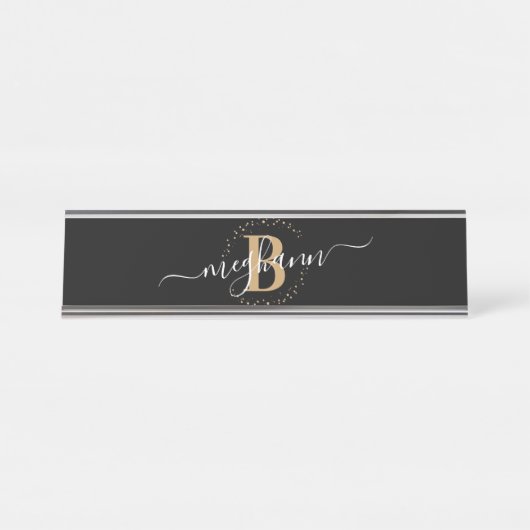 Meisjeslegant Black Gold Name Monogram Script Bureau Naambordje (Voorkant)