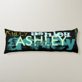 Meisjesnaam 6 letters Personeelsbekendheid Lichaamskussen (Voorkant)