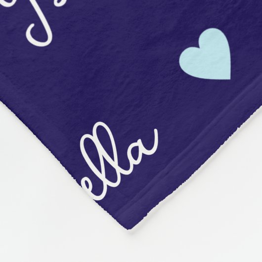 Meisjesnaam en harten gepersonaliseerd blauw fleece deken (Hoek)