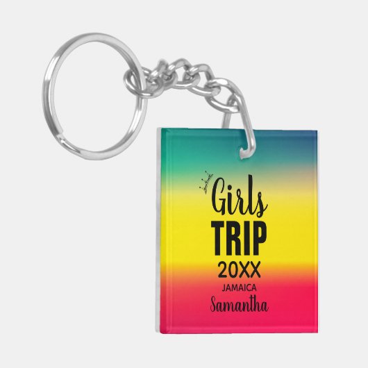 Meisjesreis met kroonjaar en naam groen geel rood sleutelhanger (Voorkant Links)