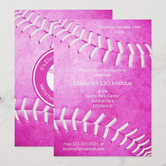 meisjesroze softball verjaardag of teamparty kaart (Voorkant / Achterkant)