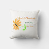 Meisjesuitje feest naam datum plaats zonnebloem  kussen (Voorkant)