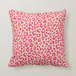Meiskleurige roze cheetah-gedrukte monogram kussen
