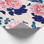 Meisroze marineblauw land gekleurde bloemen cadeaupapier (Hoek)