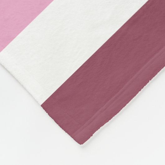 Meisroze rode horizontale strepen met naam fleece deken (Hoek)