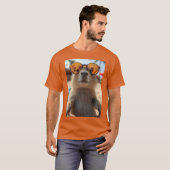 Meister der Entspannung – Das relaxte Capybara T-shirt (Voorkant volledig)