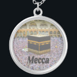 Mekka Saudi-Arabië De heiligste stad van de islam, Zilver Vergulden Ketting<br><div class="desc">De heilige stad KaabaMasjid al-Haram, Sacred Mosque, van de Mekka Saudi-Arabië, is de heiligste stad van de Islam, die de Kaaba omringt (de kubieke structuur die het meest heilige moeras van de islam is). Het wordt gevuld met moslims, omdat ze de enige zijn die erin mogen zitten, terwijl ze hun...</div>