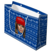 Melania Trump MAGA Kerstmis Groot Cadeauzakje (Voorkant Gekanteld)