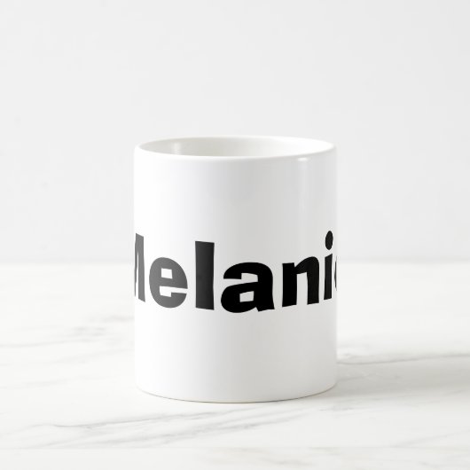 Melanie Mok (Center)