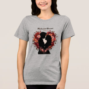 MELANINE BLOEIT OP VALENTIJN Tri-Blend SHIRT