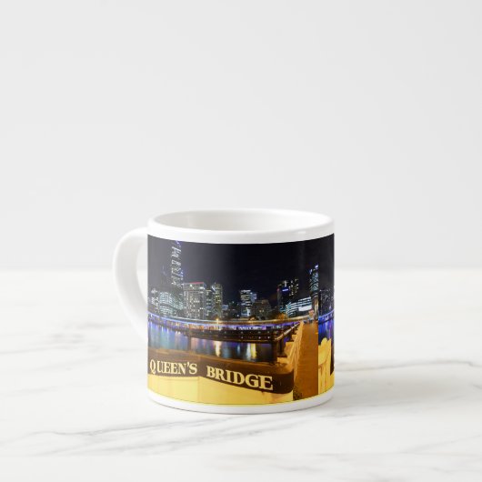 Melbourne Australia CBD Lights over Queen's Bridge Espresso Kop (Links)