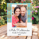 Mele Kalikimaka Ananas Kerstmis Fotokaart Feestdagenkaart<br><div class="desc">Mele Kalikimaka Faux Folie Gold en Aqua Blue Pineapple Kerstkaart. Deze Hawaiiaanse kerstkaart is ideaal voor een Kaart met een tropisch familiekerstdiner.</div>
